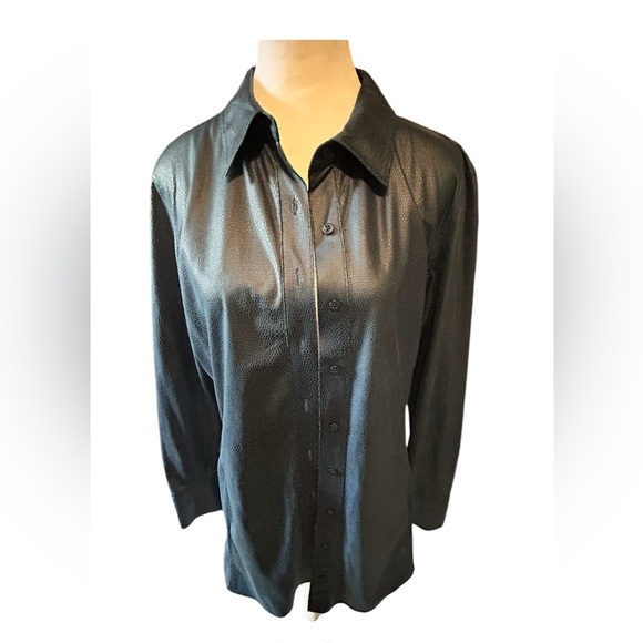 Chico's Tops - CHICOS size 2 (M)Teal Snakeskin Button Down Shirt - Brand New w/o tag